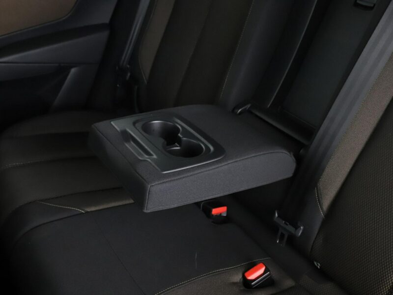 DS Automobiles DS 7 Crossback automat navi PDC-kamera hak tempomat virtual cockpit