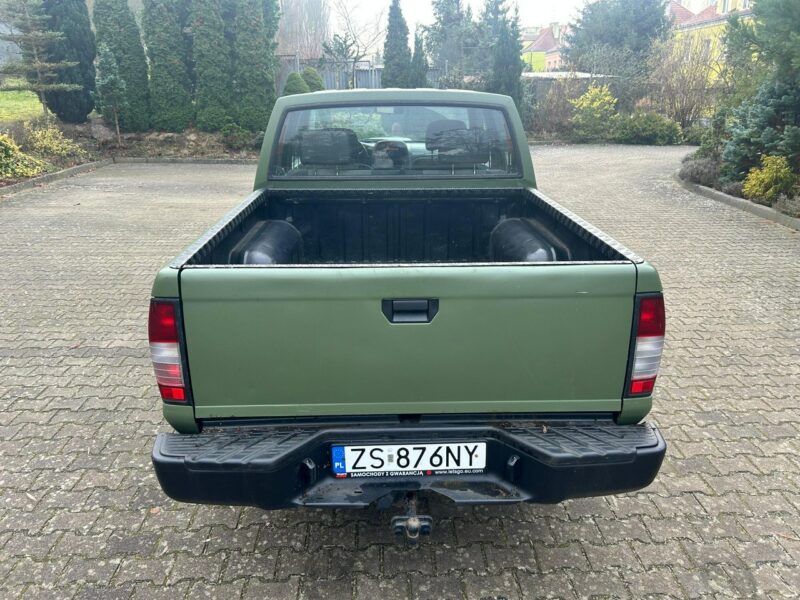 Nissan PickUp Nissan Pickup D22 2.5 dCi 4x4 | Off-Road | Reduktor | Wyciągarka | Hak