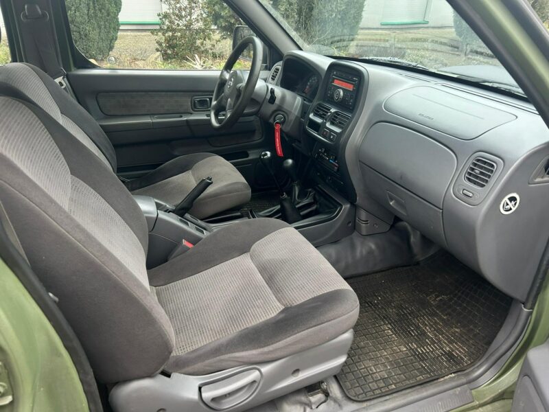Nissan PickUp Nissan Pickup D22 2.5 dCi 4x4 | Off-Road | Reduktor | Wyciągarka | Hak