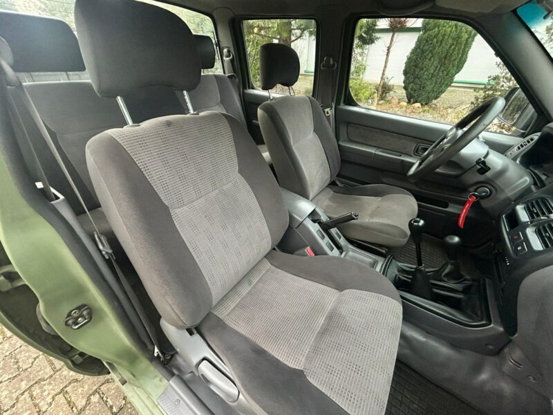 Nissan PickUp Nissan Pickup D22 2.5 dCi 4x4 | Off-Road | Reduktor | Wyciągarka | Hak