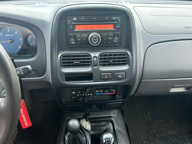 Nissan PickUp Nissan Pickup D22 2.5 dCi 4x4 | Off-Road | Reduktor | Wyciągarka | Hak