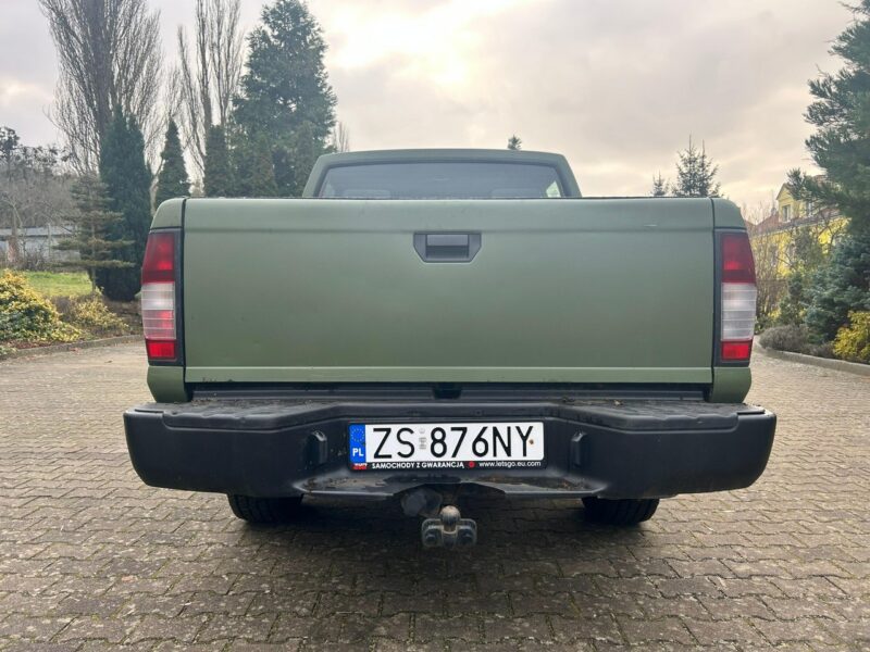 Nissan PickUp Nissan Pickup D22 2.5 dCi 4x4 | Off-Road | Reduktor | Wyciągarka | Hak