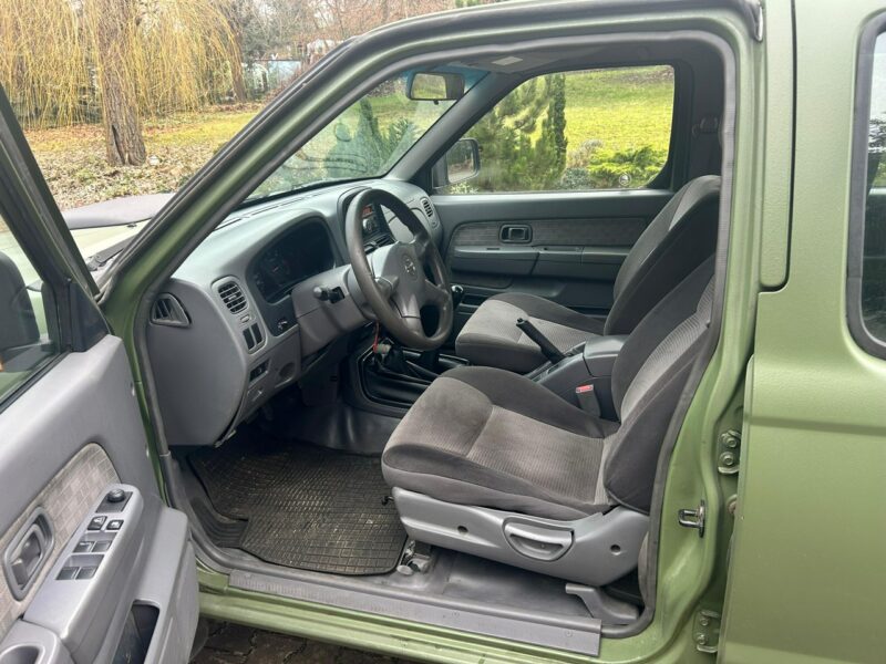 Nissan PickUp Nissan Pickup D22 2.5 dCi 4x4 | Off-Road | Reduktor | Wyciągarka | Hak