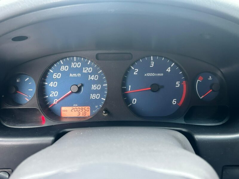 Nissan PickUp Nissan Pickup D22 2.5 dCi 4x4 | Off-Road | Reduktor | Wyciągarka | Hak