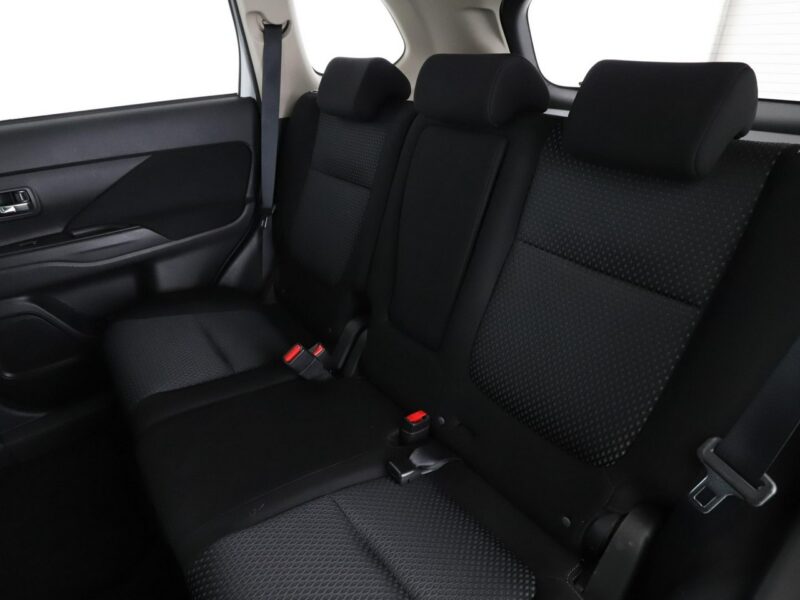 Mitsubishi Outlander kamera grzane fotele tempomat klima-auto III (2012-)