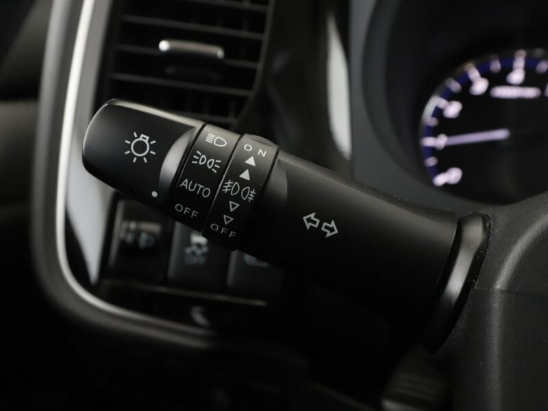 Mitsubishi Outlander kamera grzane fotele tempomat klima-auto III (2012-)