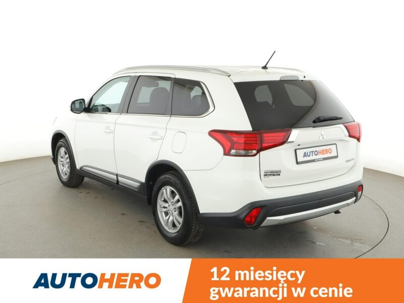 Mitsubishi Outlander kamera grzane fotele tempomat klima-auto III (2012-)