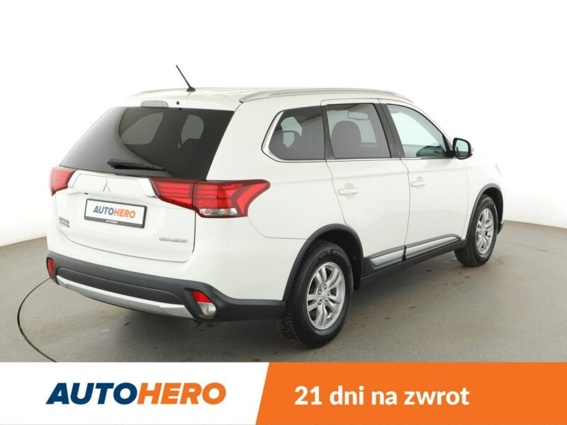 Mitsubishi Outlander kamera grzane fotele tempomat klima-auto III (2012-)