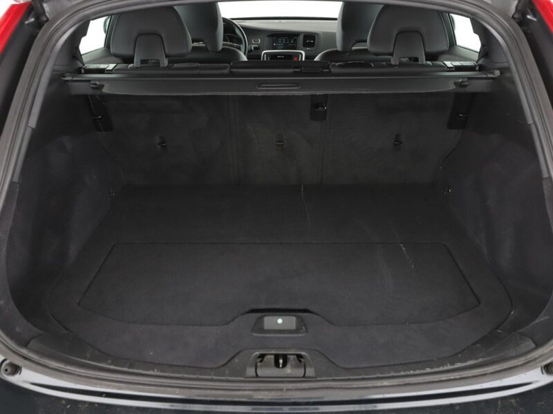 Volvo V60 FV23% automat skóra navi klima auto grzane fotele ACC czujniki parkowa I (2010-2018)