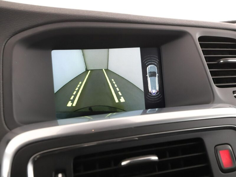 Volvo V60 FV23% automat skóra navi klima auto grzane fotele ACC czujniki parkowa I (2010-2018)