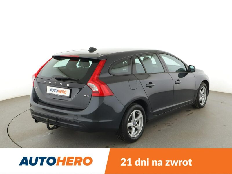 Volvo V60 FV23% automat skóra navi klima auto grzane fotele ACC czujniki parkowa I (2010-2018)