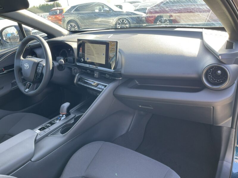 Toyota C-HR Hybrid PlugIN Kamera Podgrzewanie Virtual 223KM