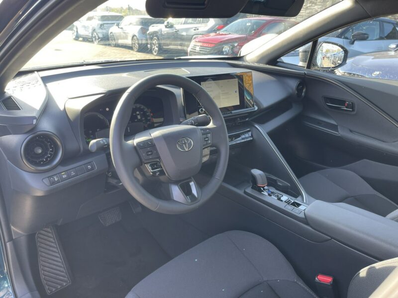 Toyota C-HR Hybrid PlugIN Kamera Podgrzewanie Virtual 223KM