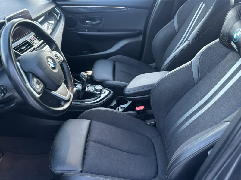 BMW 216 Gran Tourer / 7os F46