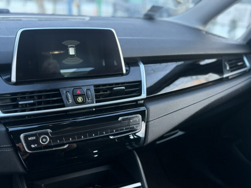 BMW 216 Gran Tourer / 7os F46