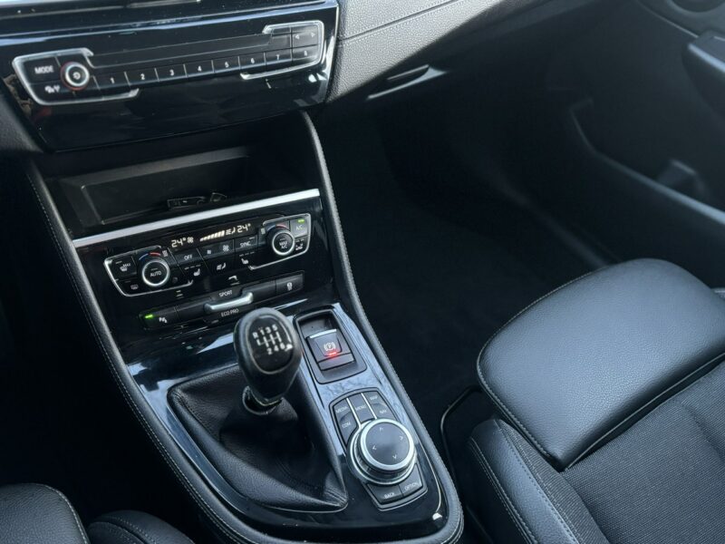 BMW 216 Gran Tourer / 7os F46