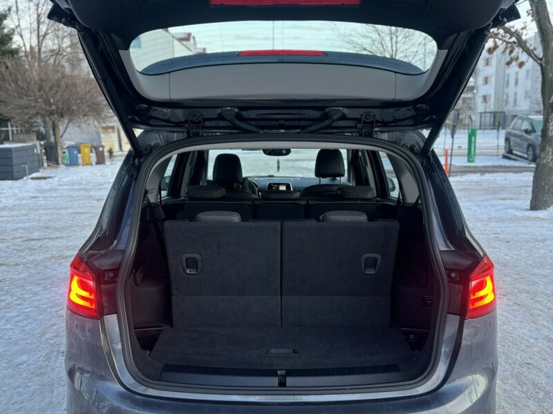 BMW 216 Gran Tourer / 7os F46