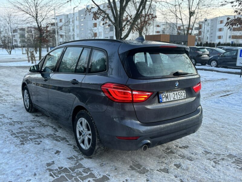 BMW 216 Gran Tourer / 7os F46