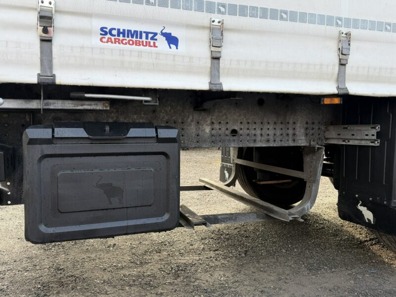 firana Schmitz Cargobull Standard Rama Ocynk Oś podnoszona Grudzień 2019r Zadbana Prosto z Trasy Stan Bardzo Dobry 2 sztuki !!!