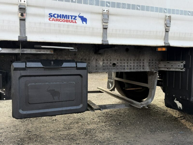 firana Schmitz Cargobull Standard Rama Ocynk Oś podnoszona Grudzień 2019r Zadbana Prosto z Trasy Stan Bardzo Dobry 2 sztuki !!!