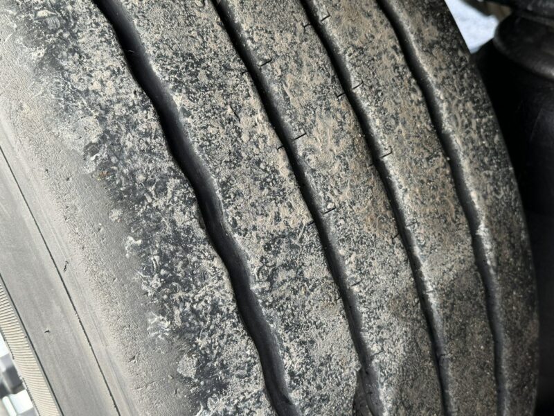 firana Schmitz Cargobull Standard Rama Ocynk Oś podnoszona Grudzień 2019r Zadbana Prosto z Trasy Stan Bardzo Dobry 2 sztuki !!!