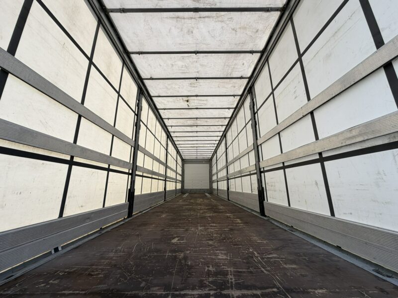 firana Schmitz Cargobull Standard Rama Ocynk Oś podnoszona Grudzień 2019r Zadbana Prosto z Trasy Stan Bardzo Dobry 2 sztuki !!!