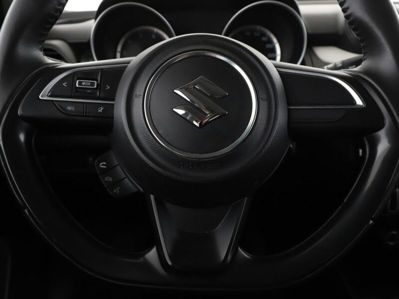 Suzuki Swift grzane fotele klima VI (2017-2024)