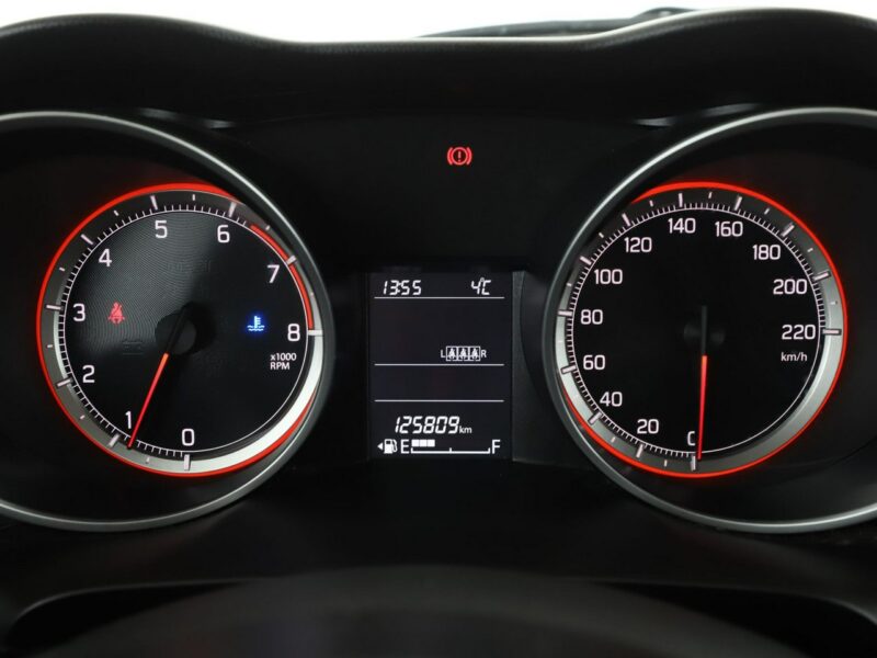 Suzuki Swift grzane fotele klima VI (2017-2024)