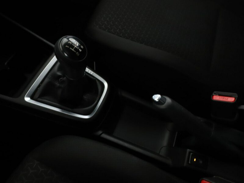 Suzuki Swift grzane fotele klima VI (2017-2024)