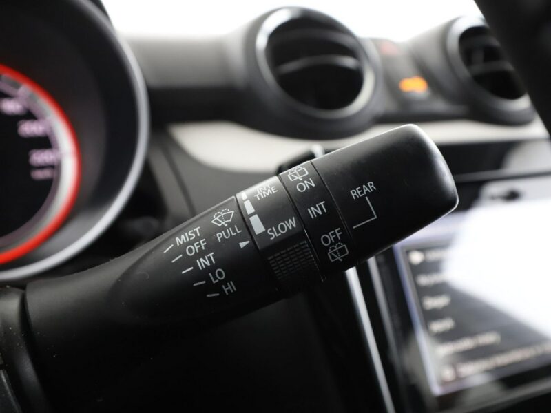 Suzuki Swift grzane fotele klima VI (2017-2024)