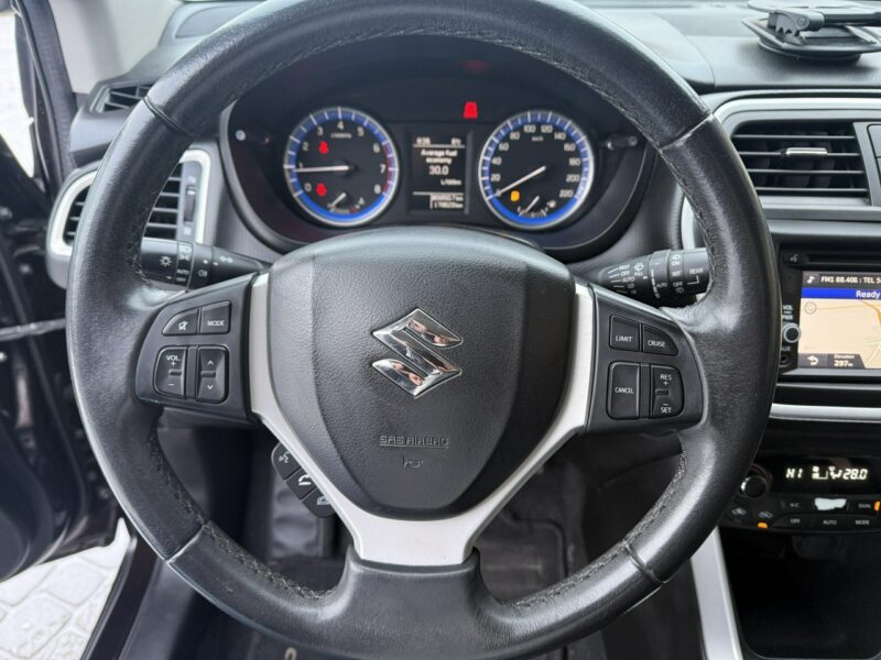 Suzuki SX4 S-Cross 1,6 120KM Klimatronik Navi Kamera Xenon 2xPDC