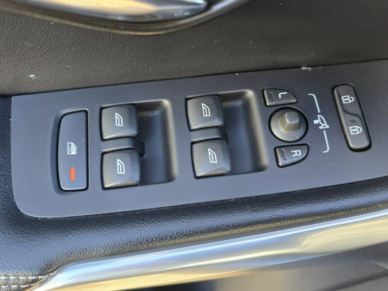 Volvo V40 R-Design II (2012-)